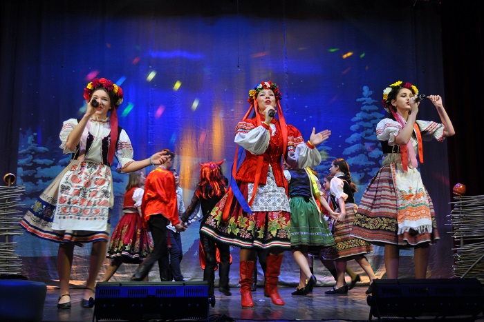 В ДК "Луч" завершился фестиваль театрального искусства "Авангард"