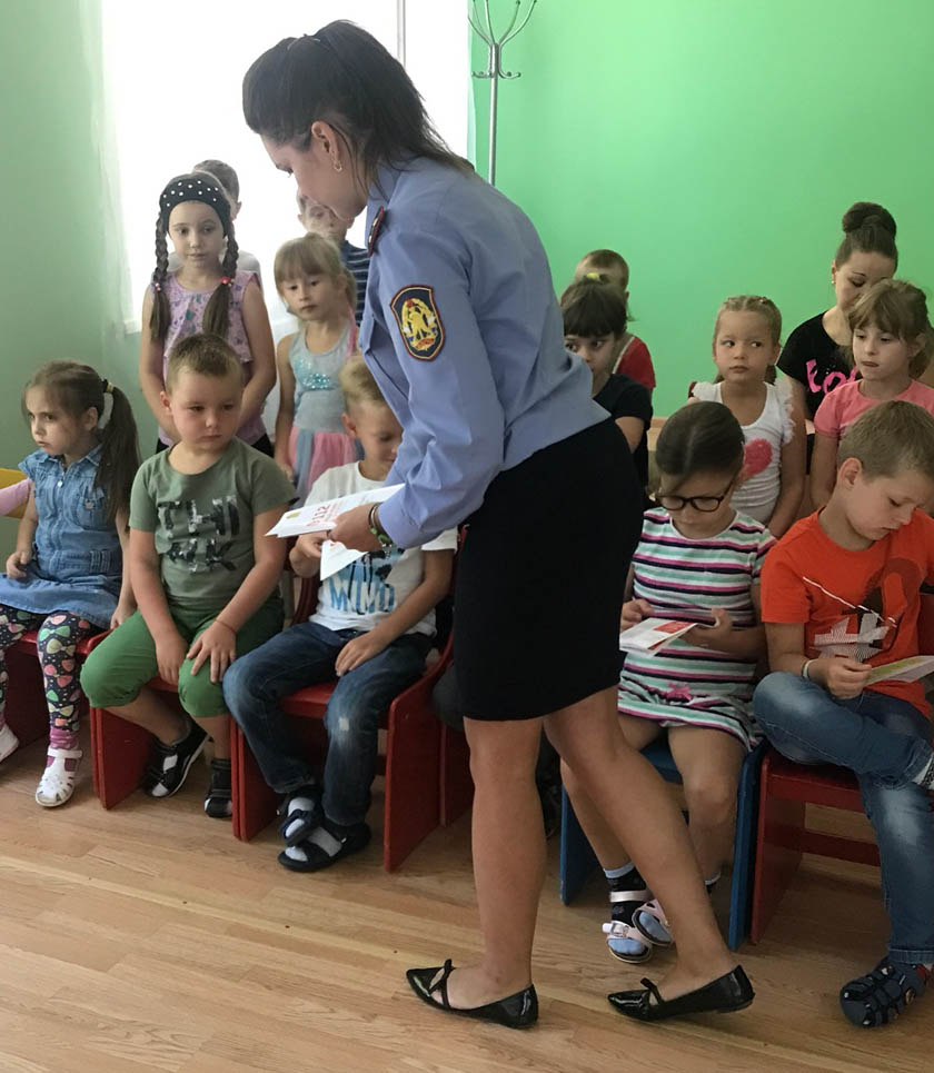 Сотрудники Красногорского ВДПО  провели профилактическое мероприятия с детьми в МБДОУ детском  саду № 14  по правилам безопасного поведения
