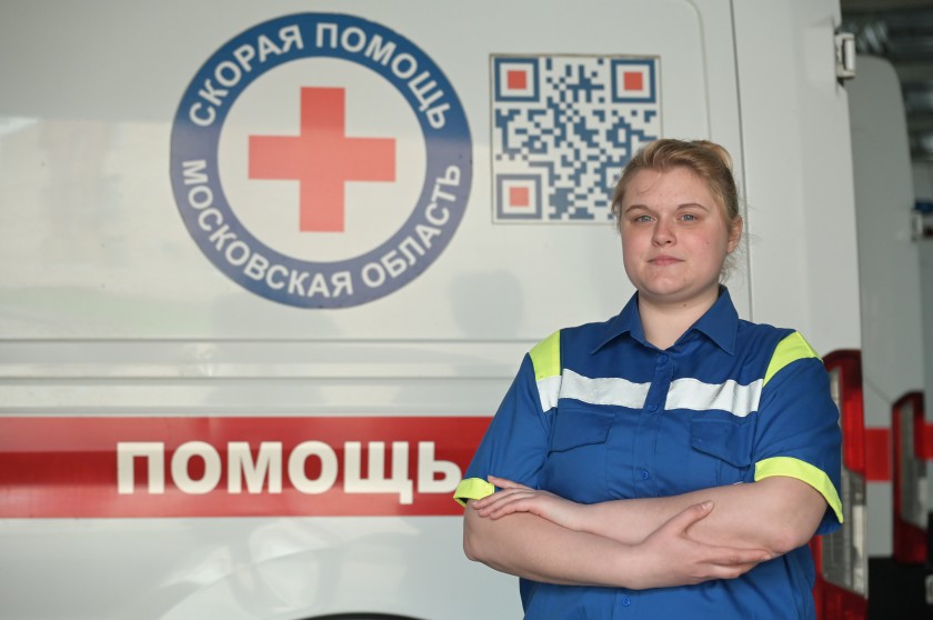 Дмитрий Волков поздравил работников скорой помощи с профессиональным праздником