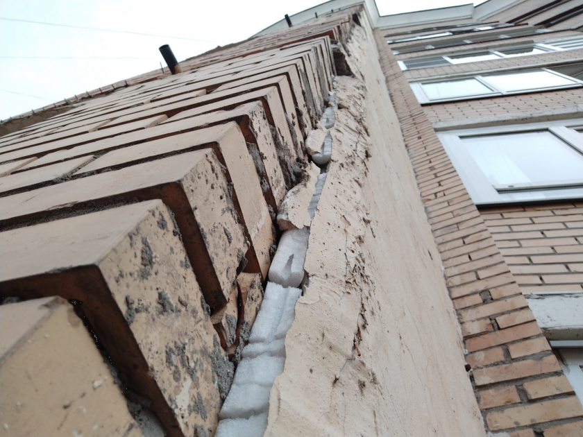 В деревне Путилково отремонтируют фасад дома