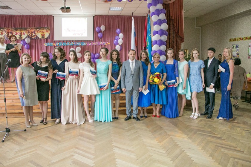 Лучшие выпускники получили стипендии главы Красногорского района