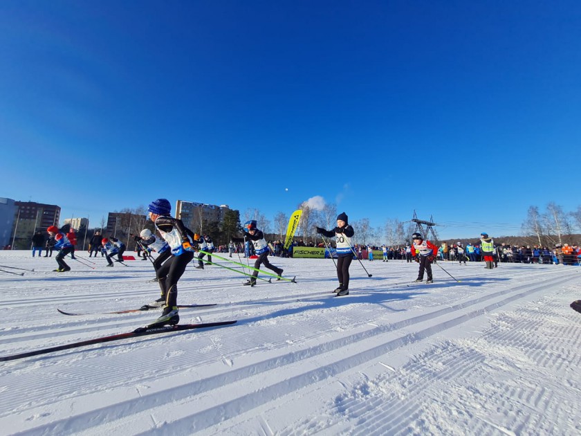 На лыжном стадионе «Зоркий» начался традиционный Всероссийский фестиваль «Крещенские морозы»
