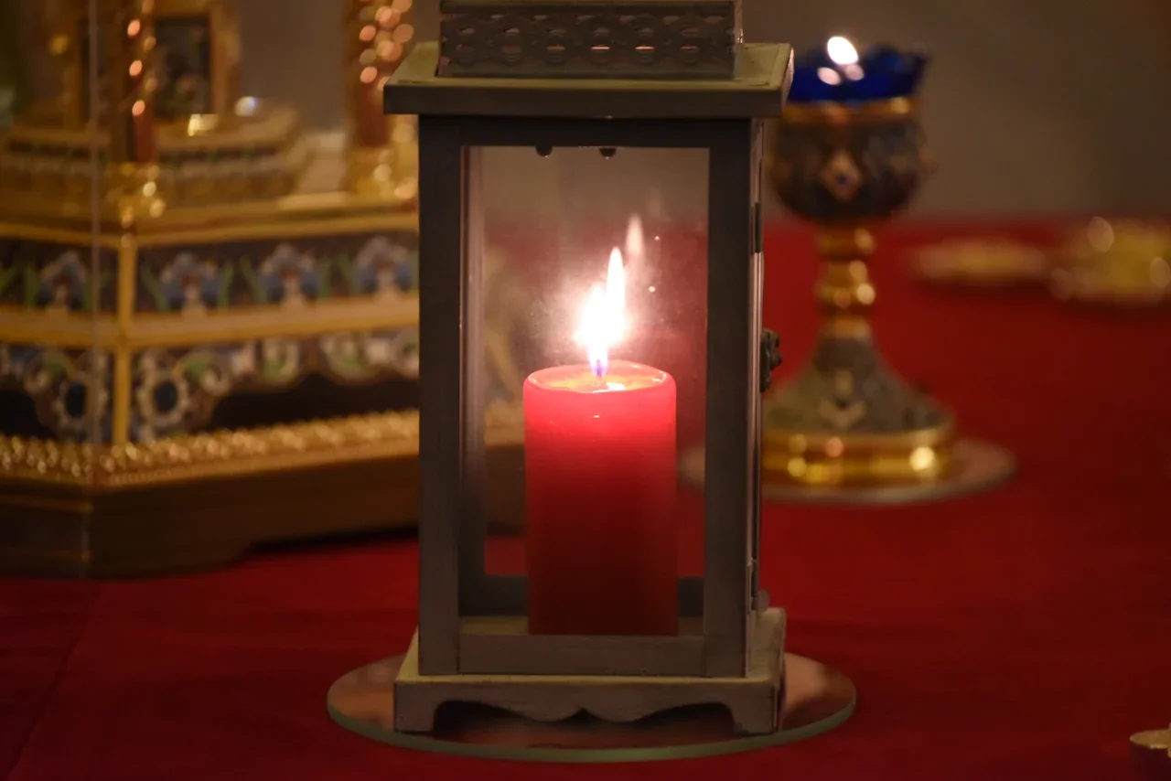 В пасхальную ночь в красногорских храмах прошли праздничные богослужения