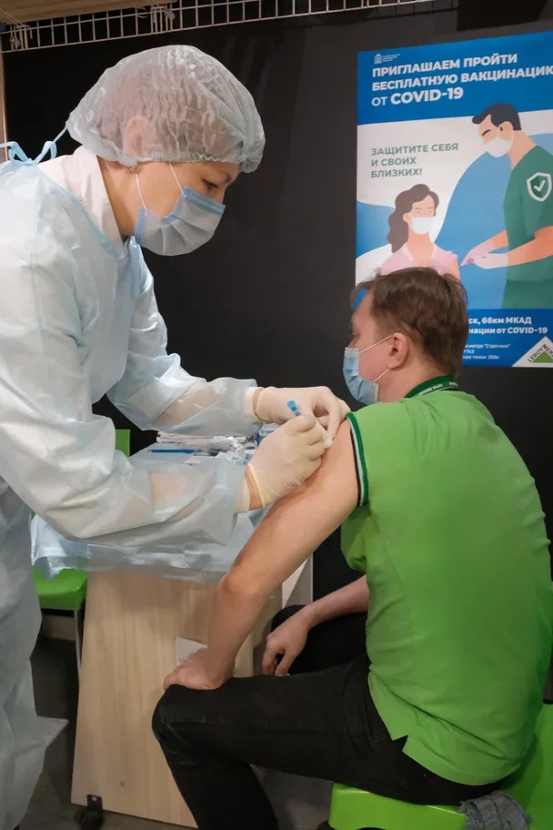 Выездной пункт вакцинации открылся в красногорском «Леруа Мерлен»