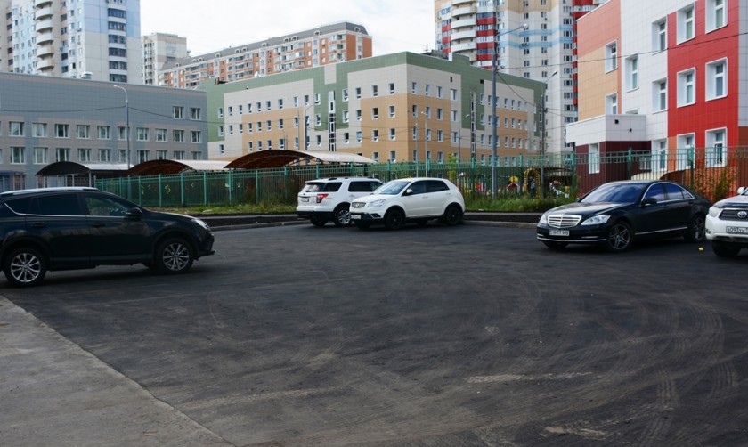 В Павшинской пойме увеличивают парковочное пространство