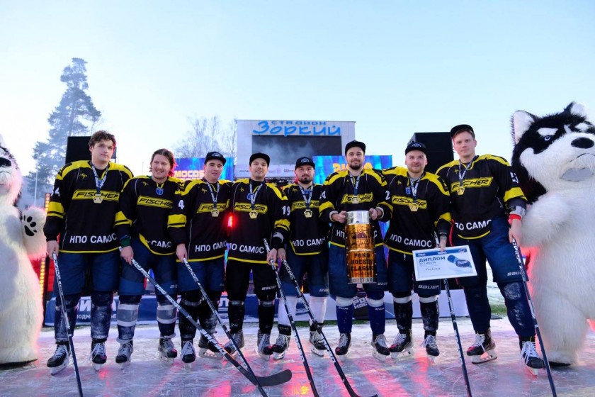 На стадионе «Зоркий» прошёл традиционный турнир по уличному хоккею Pond Hockey