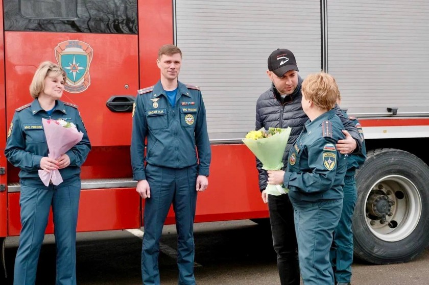 Богдан Андриянов поздравил сотрудниц МЧС с Международным женским Днём