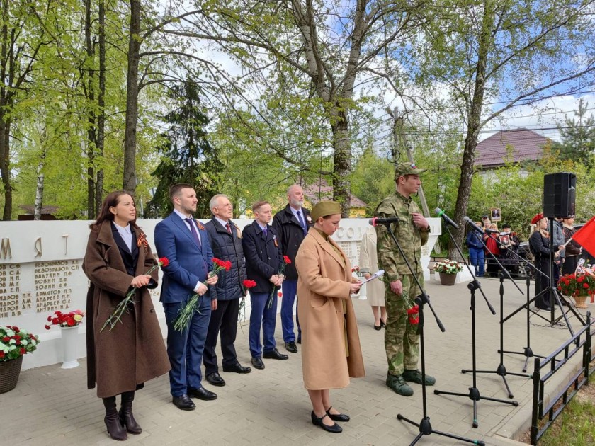 В селе Ильинское накануне прошёл торжественный митинг у мемориала павшим односельчанам в годы Великой Отечественной войны