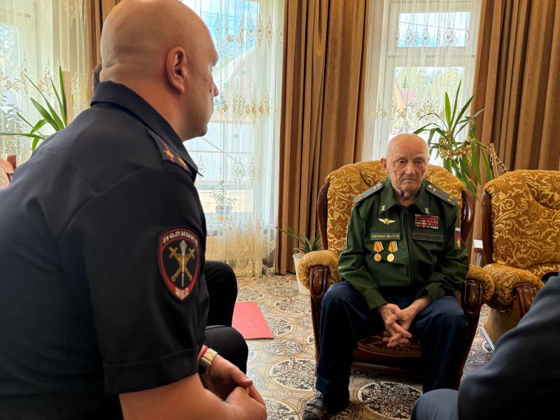 Начальник УМВД России по г.о. Красногорск и депутат Московской областной Думы поздравили ветеранов Великой Отечественной войны с праздником