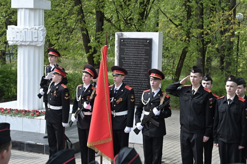 "Праздник со слезами на глазах"...
