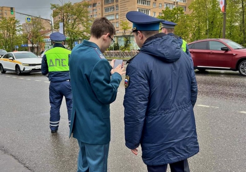 СОТРУДНИКИ ПОДМОСКОВНОЙ ГОСАВТОИНСПЕКЦИИ И СУДЕБНЫЕ ПРИСТАВЫ ПРОВЕЛИ РЕЙД «ДОЛЖНИК»