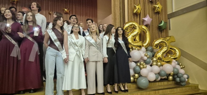 Вот и прозвенел последний звонок