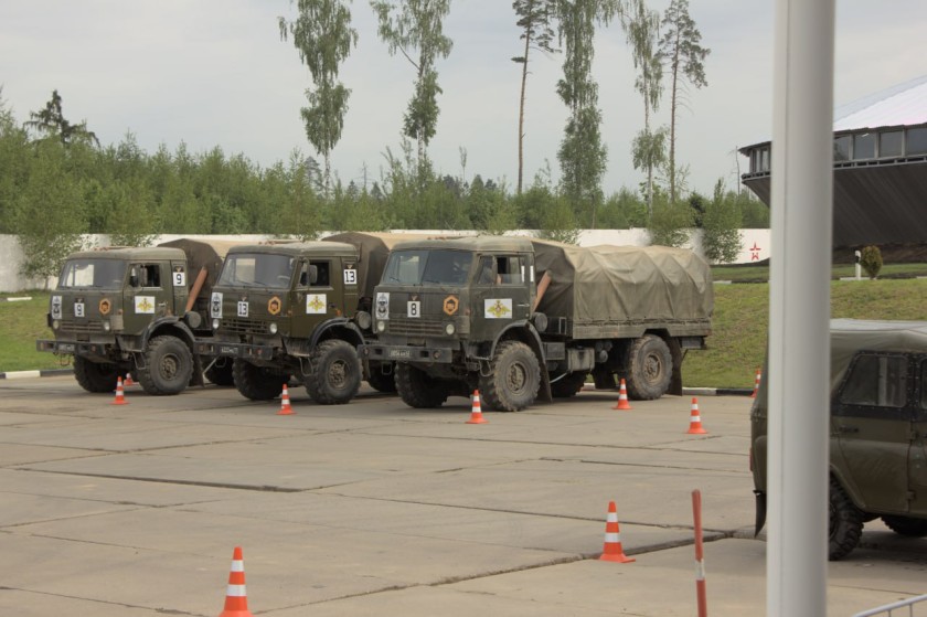 Конкурс «Мастера автобронетанковой техники» и соревновательный кросс прошли на Нахабинском полигоне