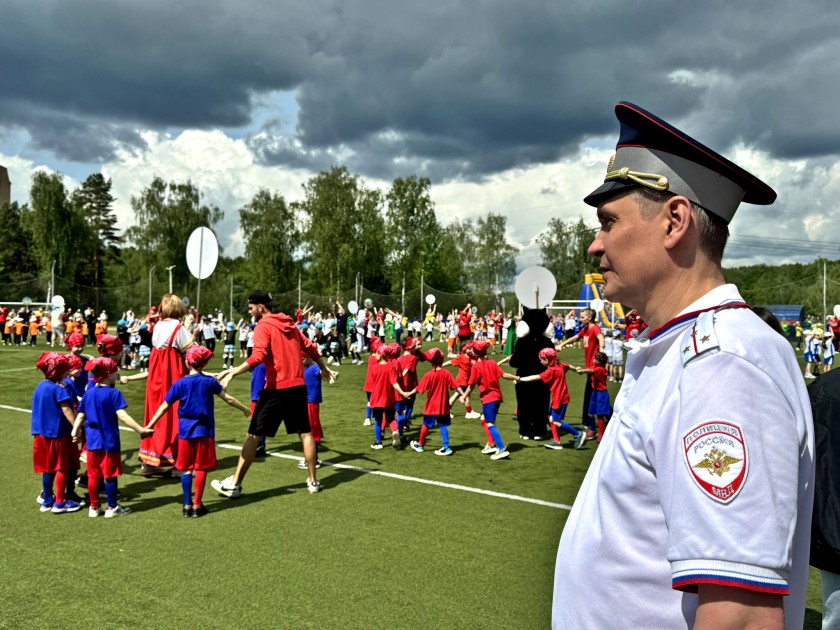 ЗНАНИЯ ПДД ПРОДЕМОНСТРИРОВАЛИ УЧАСТНИКИ СПОРТИВНОЙ ОЛИМПИАДЫ ДОШКОЛЬНИКОВ В ПОДМОСКОВНОМ КРАСНОГОРСКЕ