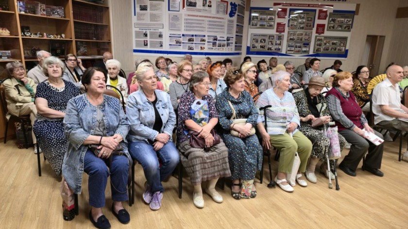 Юбилейный номер альманаха «Красногорье» представили в местном Совете ветеранов