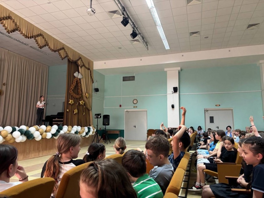Беседа по теме "Здоровый образ жизни" прошла в лагере "Изумрудный город" МБОУ СОШ №18