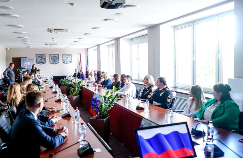 В Красногорске провели встречу с молодежью