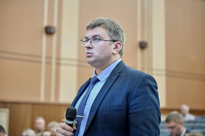 Дмитрий Волков провел оперативное совещание
