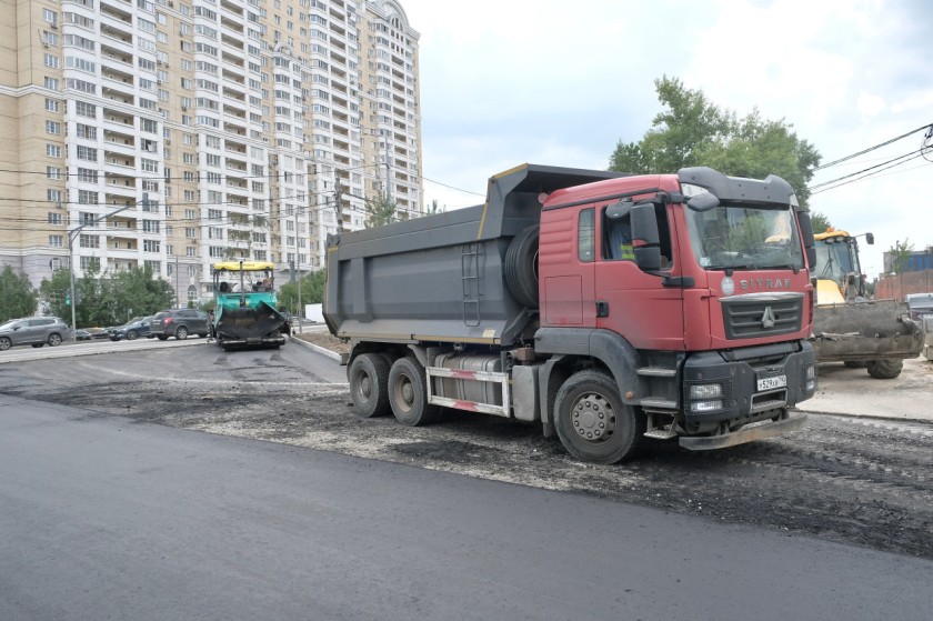 Благоустройство в микрорайоне Изумрудные холмы Красногорска: ход работ