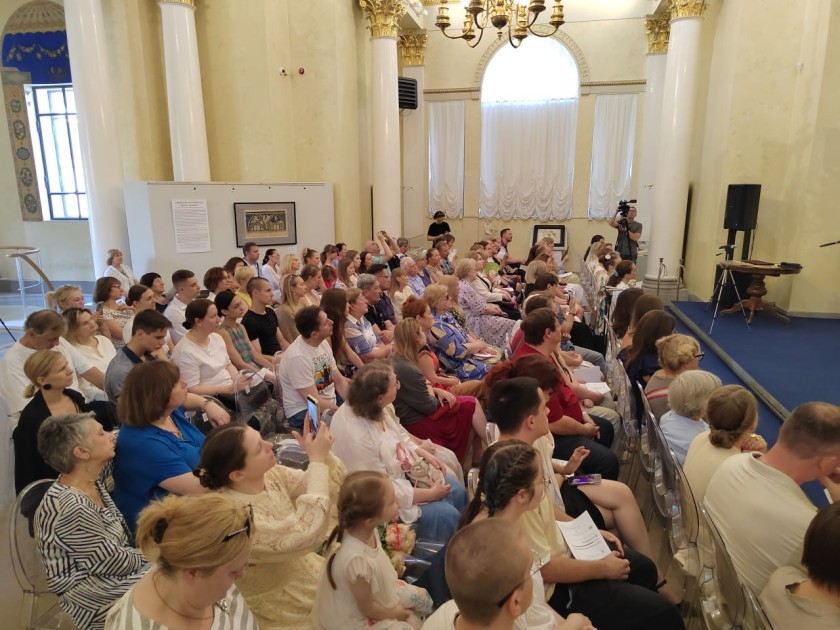 В музее-заповеднике «Архангельское» состоялся концерт, в программе которого использовалась уникальная флейта из коллекции Музея Просвещения «Книжная Галерея Вольфсона»