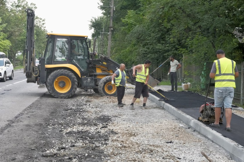 В Красногорске обустраивают новую остановку общественного транспорта
