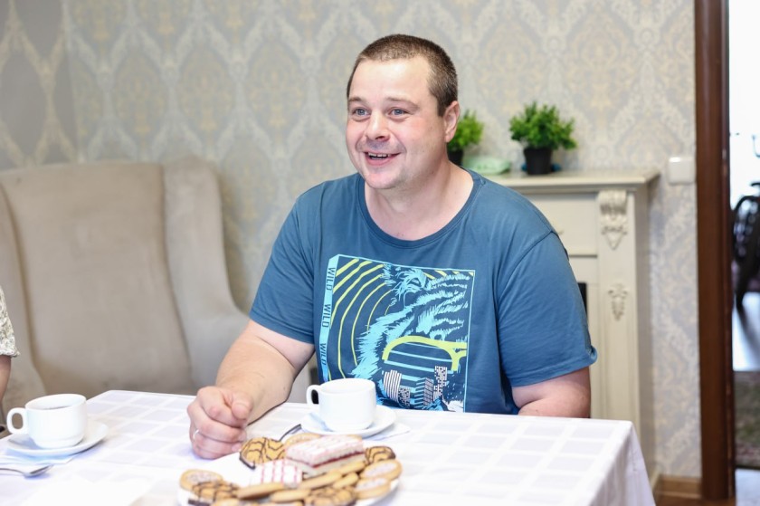 Дмитрий Волков навестил семью участника СВО
