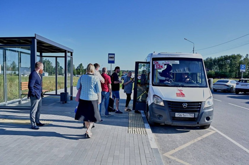 Депутат проверил работу автобуса 13К в жилом комплексе «Митино О2»