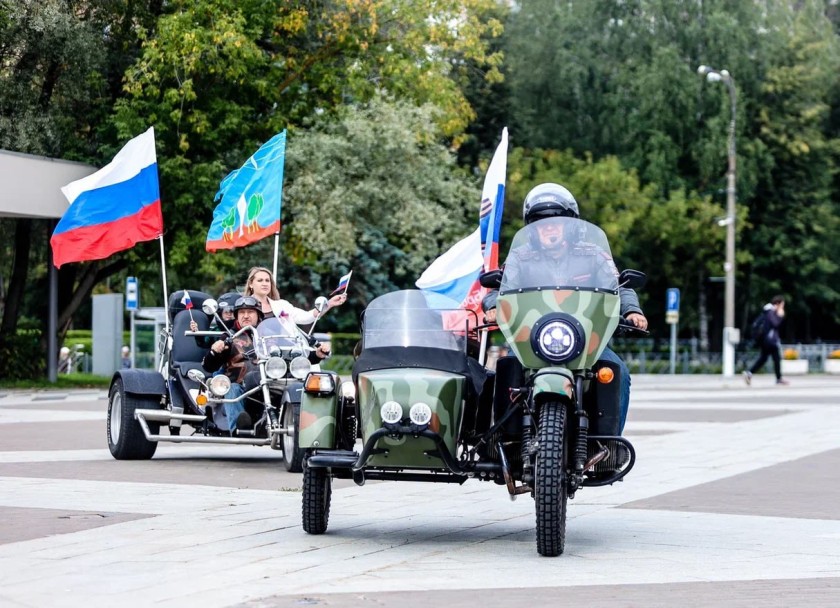Шестерым юным красногорцам вручили паспорта Российской Федерации