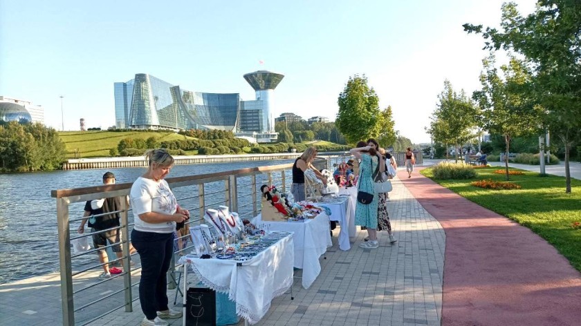 «Летний вечер у реки» порадовал жителей в последние выходные лета