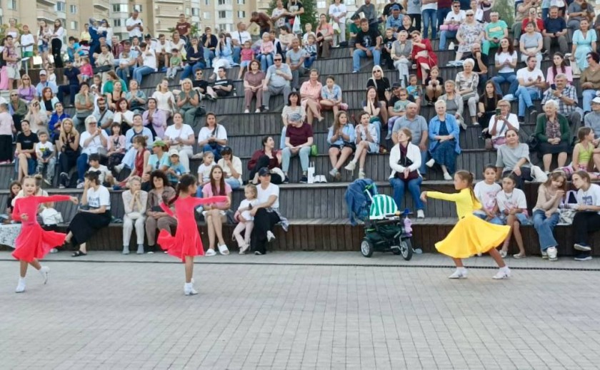 «Летний вечер у реки» порадовал жителей в последние выходные лета