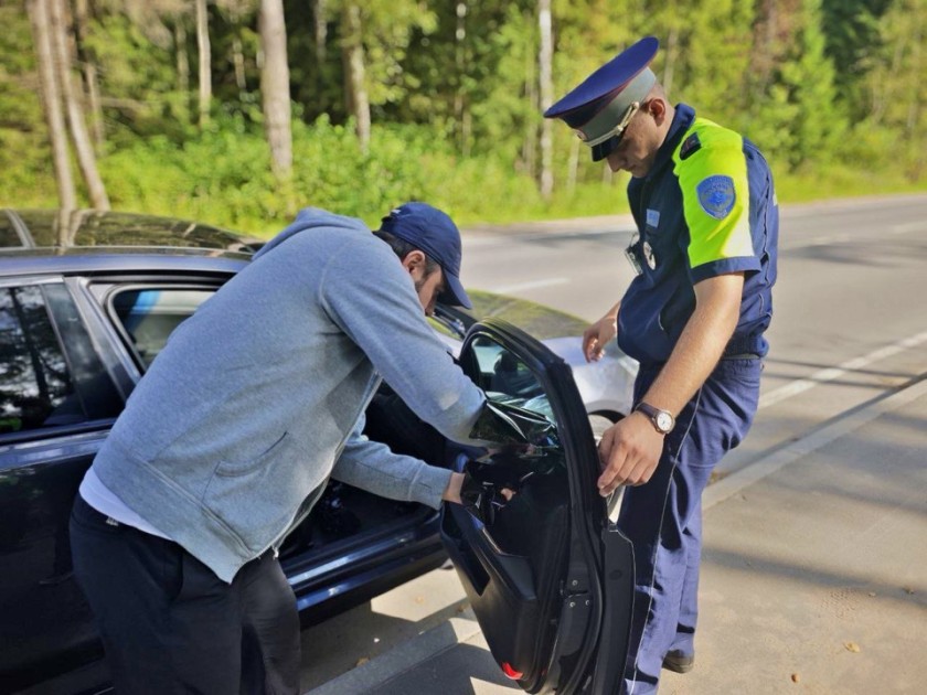 Госавтоинспекция городского округа Красногорск напоминает о негативном влиянии тонировки автомобиля на безопасность дорожного движения в ходе профилактических рейдовых мероприятий