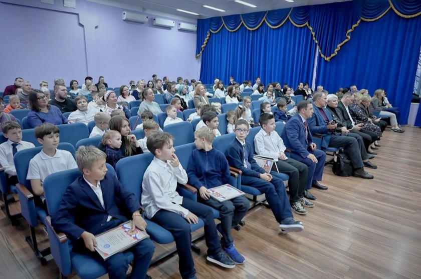 Авиамодельный клуб «ЗИГЗАГ» отметил 15-летний юбилей