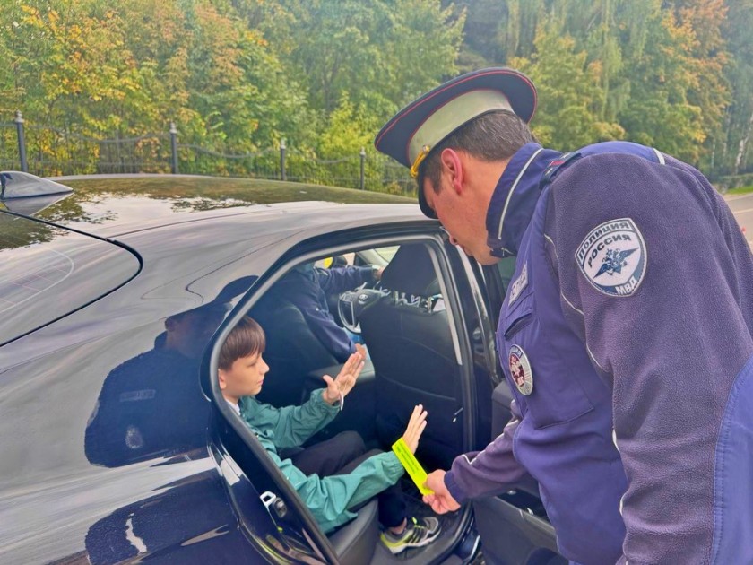 СОТРУДНИКИ ПОДМОСКОВНОЙ ГОСАВТОИНСПЕКЦИИ НАПОМНИЛИ ВОДИТЕЛЯМИ ТРАНСПОРТНЫХ СРЕДСТВ О СОБЛЮДЕНИИ АДМИНИСТРАТИВНОГО ЗАКОНОДАТЕЛЬСТВА В ОБЛАСТИ ПРАВИЛ ПЕРЕВОЗКИ МАЛЕНЬКИХ ПАССАЖИРОВ