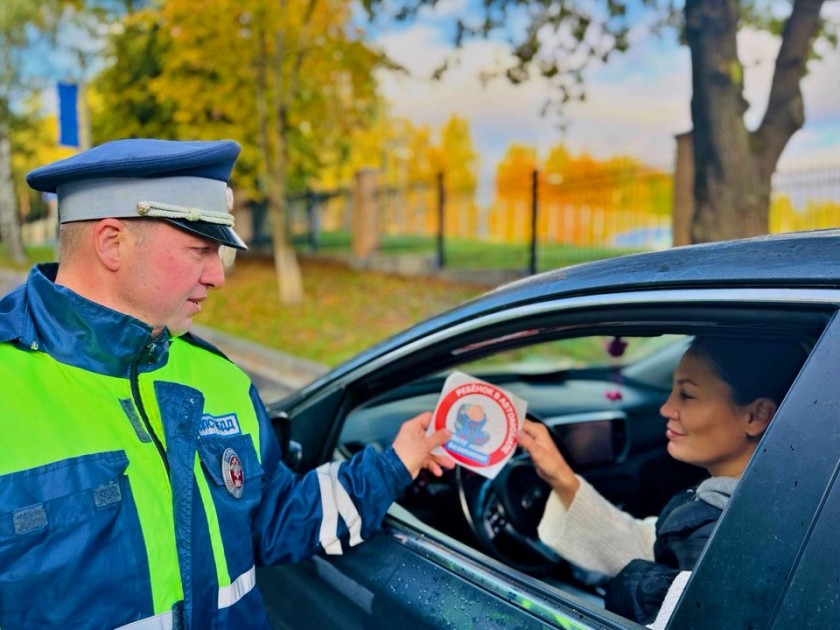 В Красногорске Госавтоинспекция проверила соблюдение правил перевозки детей и напомнила о важности безопасности юных пассажиров