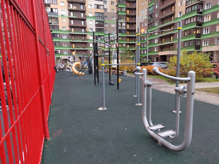 В Путилково открылась обновлённая спортивная площадка