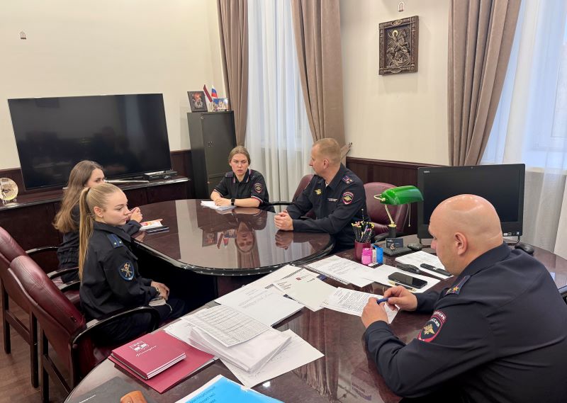 Начальник УМВД России по г.о. Красногорск провел встречу с молодыми сотрудниками
