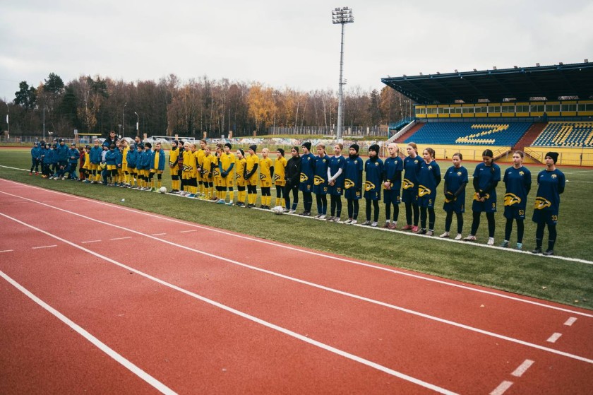 На стадионе «Зоркий» прошел футбольный турнир, посвященный Герою России Александру Водопьянову
