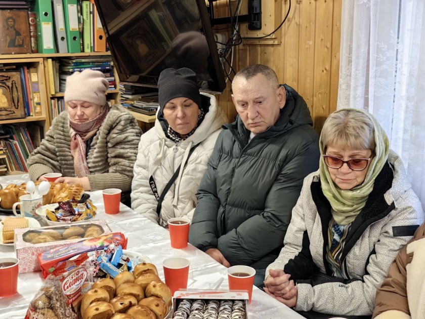 В Нахабино состоялась служба, на которую были приглашены родственники и вдовы участников СВО