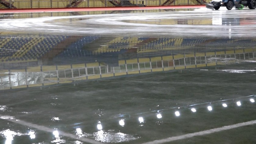 Стадион «Зоркий» готовится к зимнему сезону