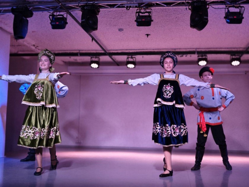 В КДК «Мечта» прошел концерт «Мамина улыбка», приуроченный ко Дню матери