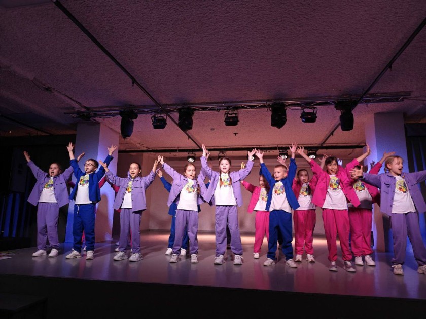 В КДК «Мечта» прошел концерт «Мамина улыбка», приуроченный ко Дню матери