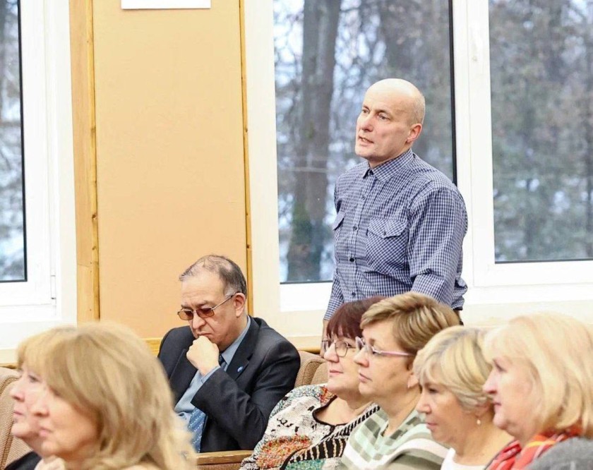 Выездная администрация провела встречу на Красногорском заводе им. С. А. Зверева холдинга «Швабе» Госкорпорации Ростех.