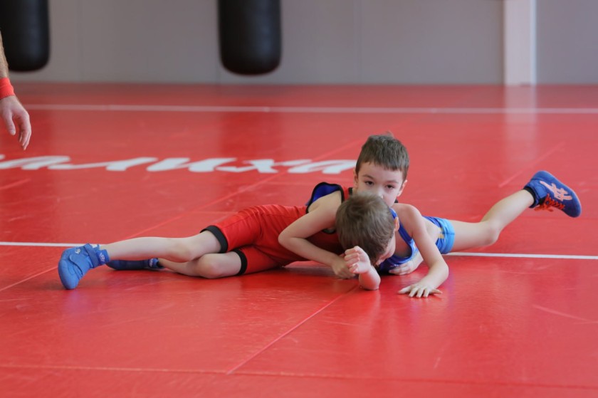 В Красногорске прошла открытая тренировка по греко-римской борьбе, объединившая команды из разных городов Подмосковья