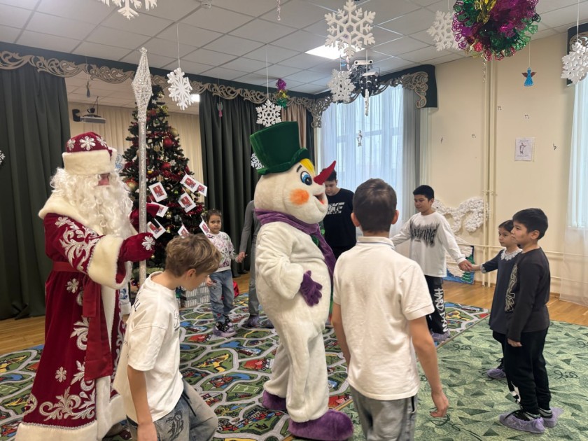 В Путилково прошла благотворительная акция «Елка желаний» для детей участников СВО