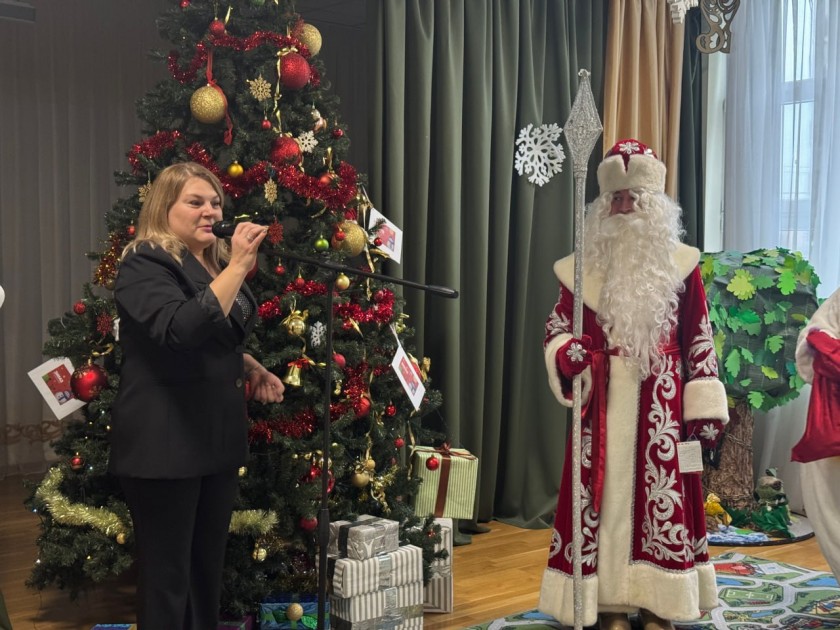 В Путилково прошла благотворительная акция «Елка желаний» для детей участников СВО