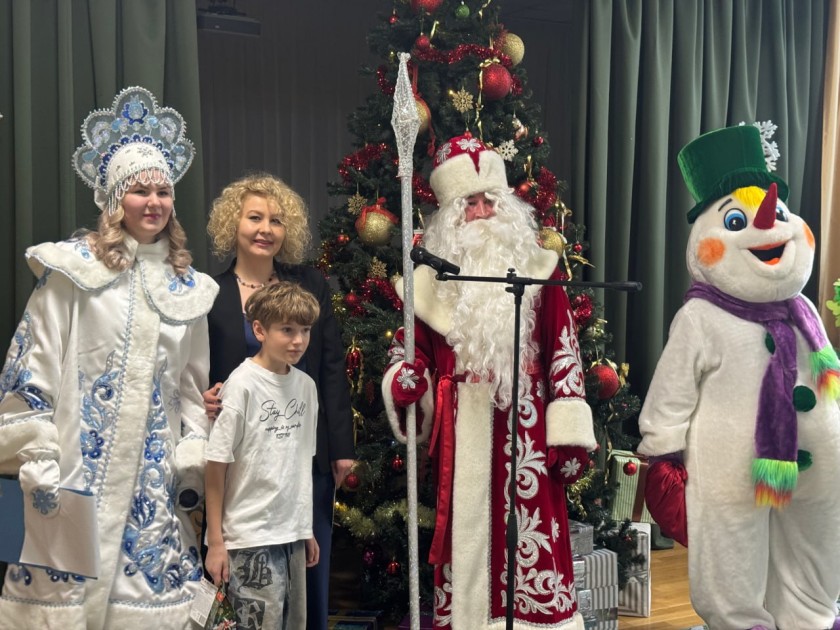 В Путилково прошла благотворительная акция «Елка желаний» для детей участников СВО