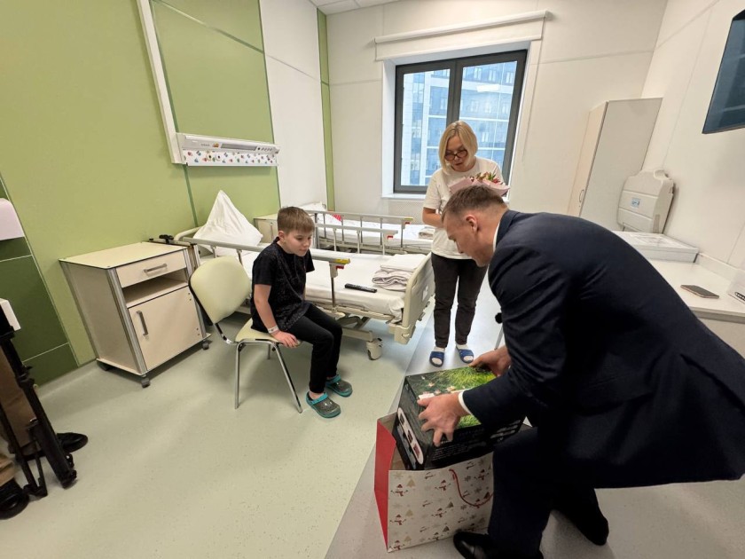 Благотворительная акция «Ёлка желаний»: детские мечты исполняются