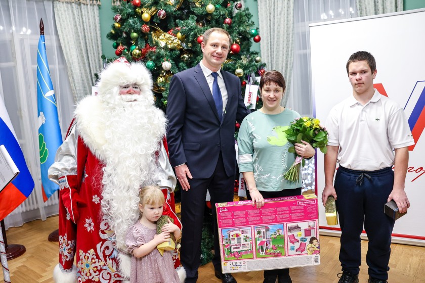 Акция «Елка желаний» состоялась в усадьбе «Знаменское-Губайлово»