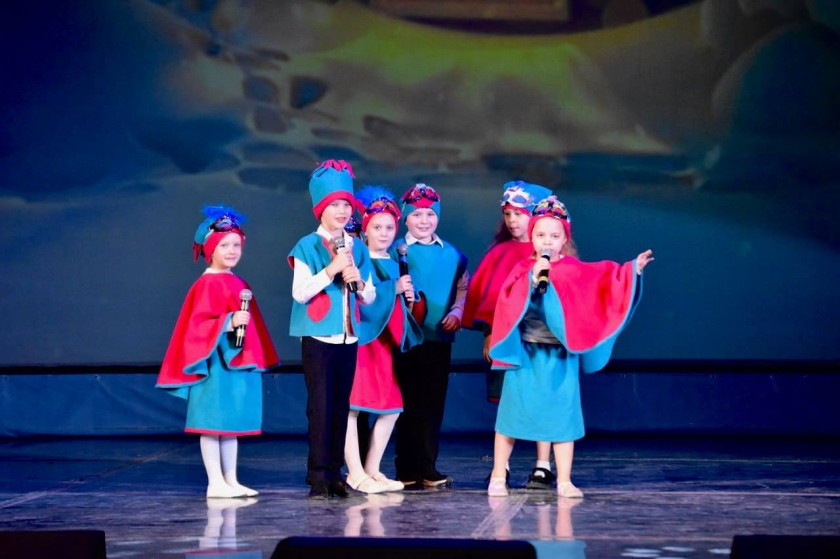 Во Дворце культуры «Подмосковье» состоялся концерт «Новый год зажигает ёлки»
