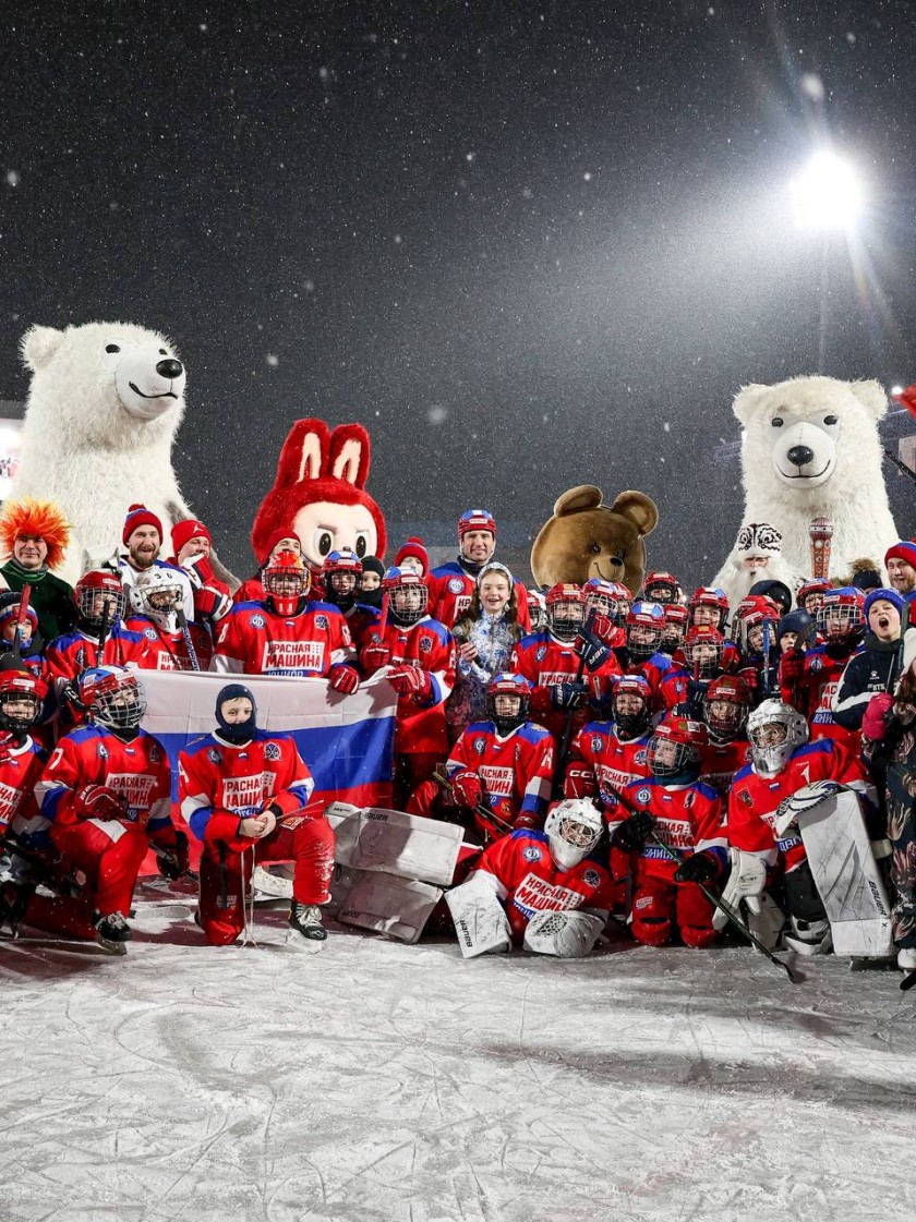 Новогодний спортивный праздник прошел на стадионе «Зоркий»